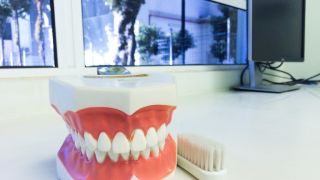 emergency dental service santa ana Emergency Dentist Santa Ana