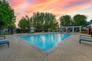 housing complex ventura Woodside Village Apartments