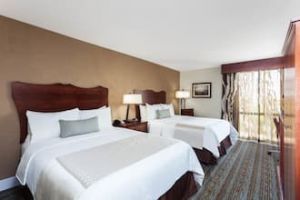 hot spring hotel visalia Wyndham Visalia